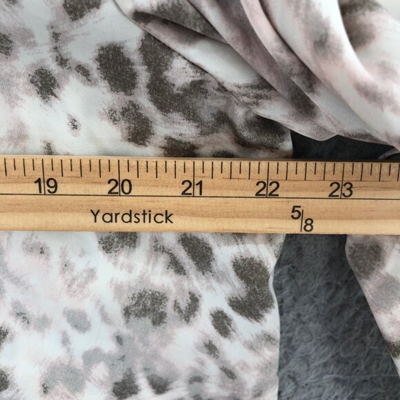 Chicos Shirt Womens 2 US Large Gray Leopard Print Button Roll Tab Sleeve Blouse - Picture 8 of 10